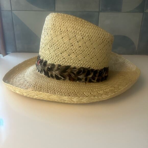 Chic Straw Hat with Feather Band main image 7